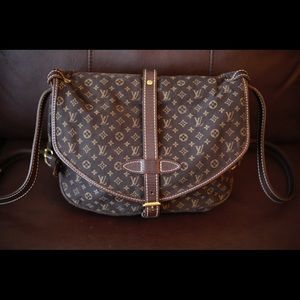 （SOLD) LV Saumur 30 Monogram Cotton LeatherBag
